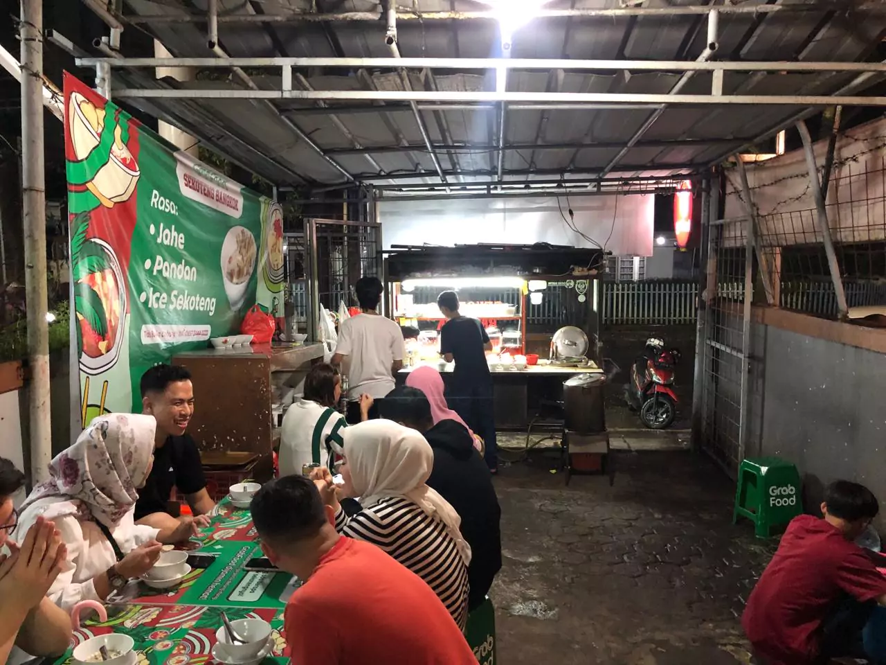 kuliner malam bandung sekoteng bangkok