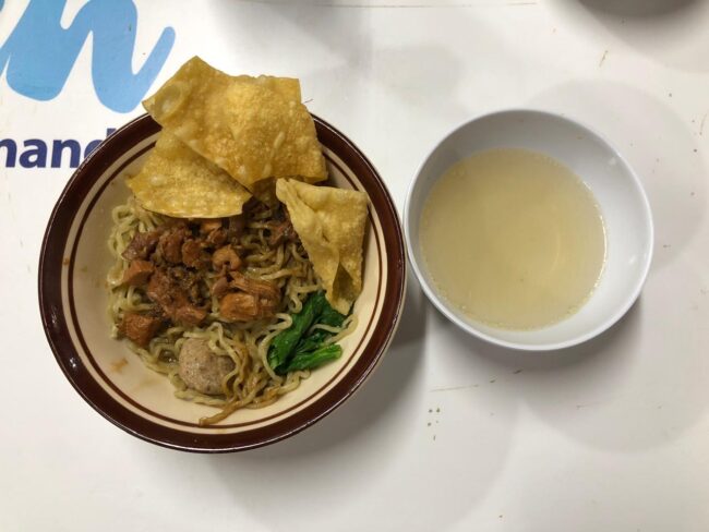 mie ayam yamin pangsit bakso Dondon Blok M Square