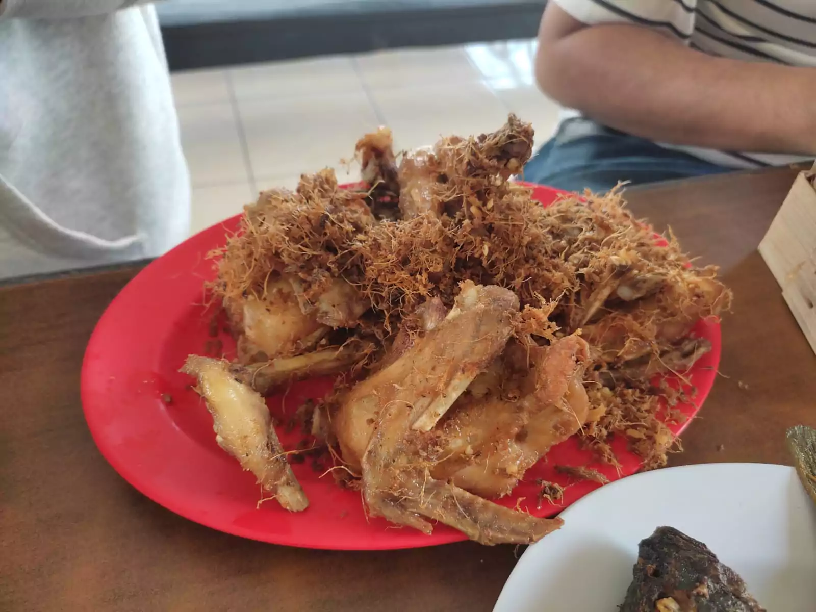 Ayam goreng lengkuas di Mergosari Kadungora