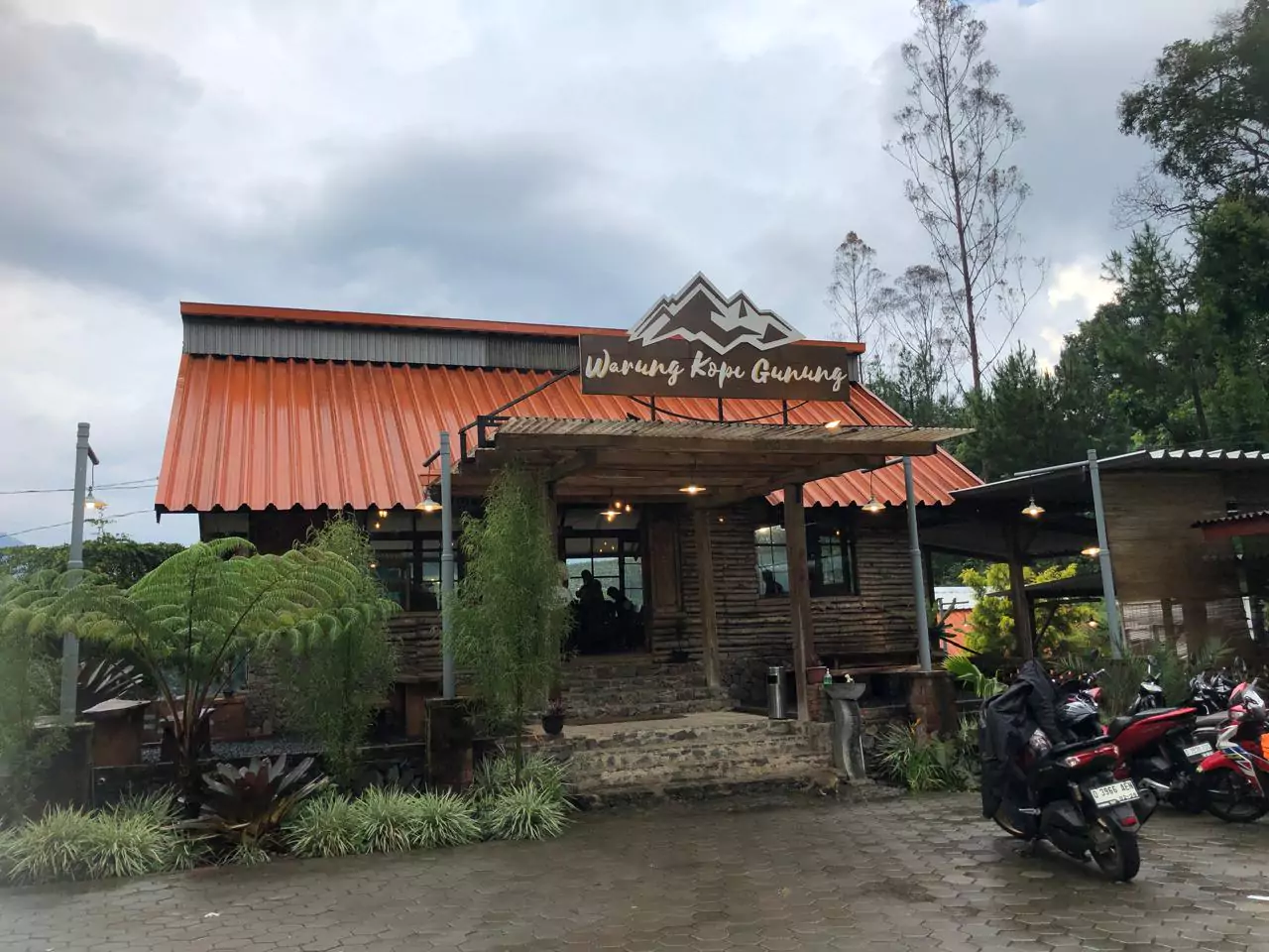 warung kopi gunung Pangalengan