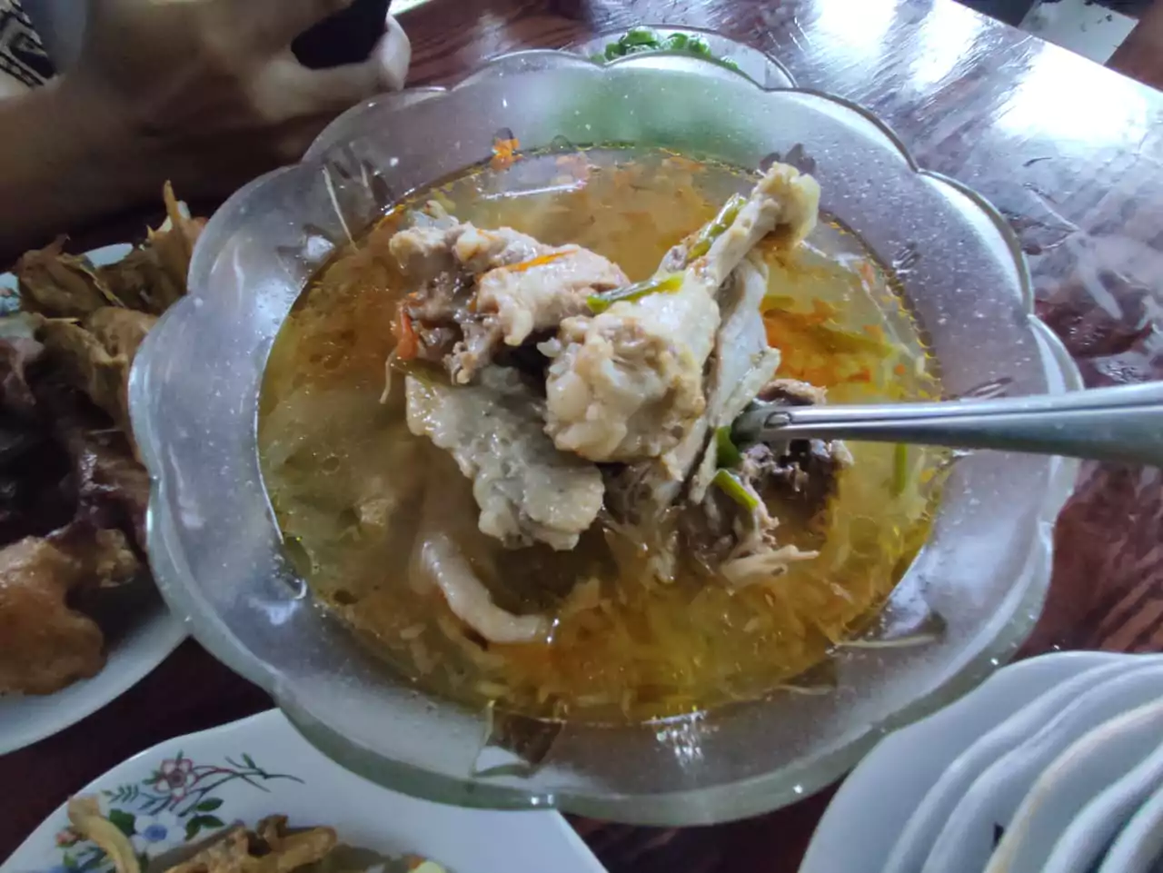 ayam kesrut