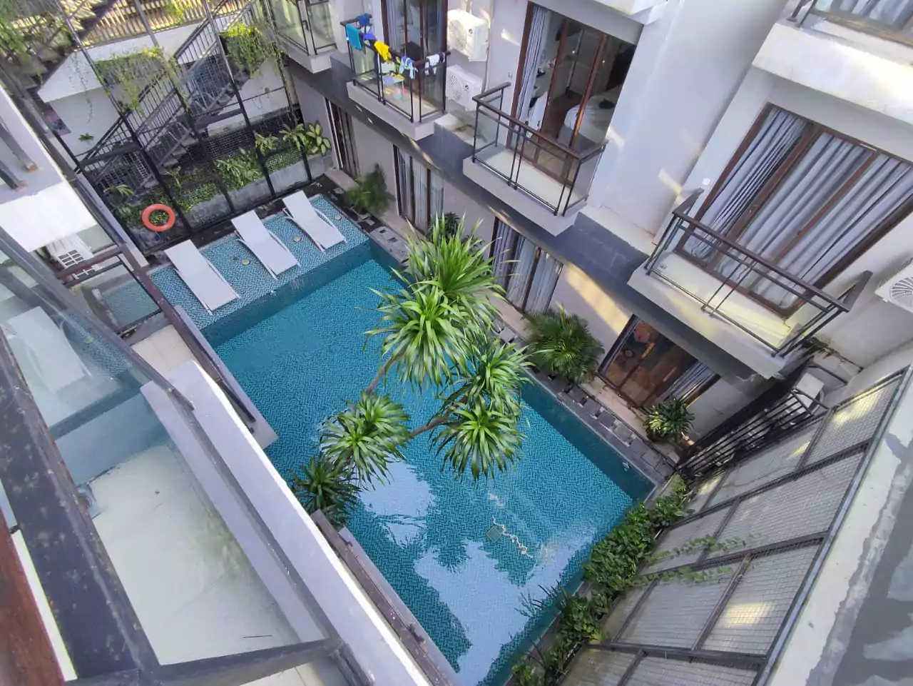 Kolam renang Liberta Hotel Seminyak