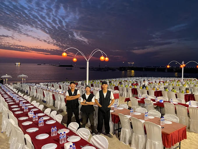 restoran tepi pantai