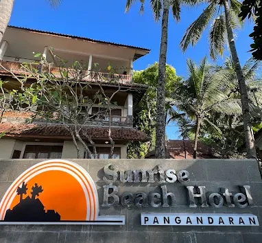 Sunrise Beach Hotel Pangandaran
