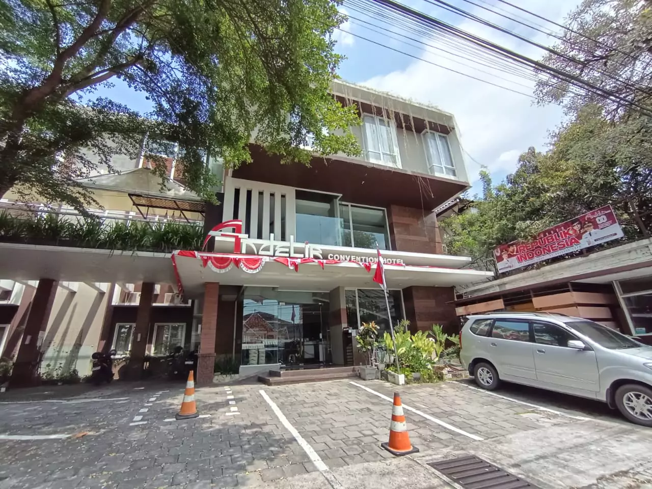 Lokasi Hotel Andelir