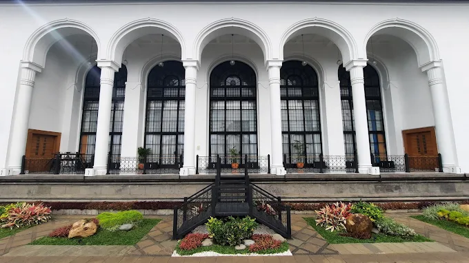Exterior Gedung Sate