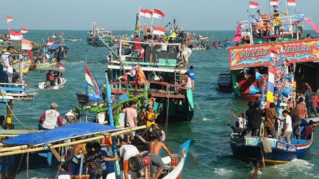 Sedekah Laut Jepara, foto oleh Tempo